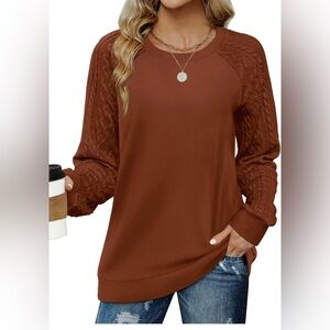 Women’s Crewneck Sweater Embroidered Detail Sleeves Size Medium BX3 Pre owned